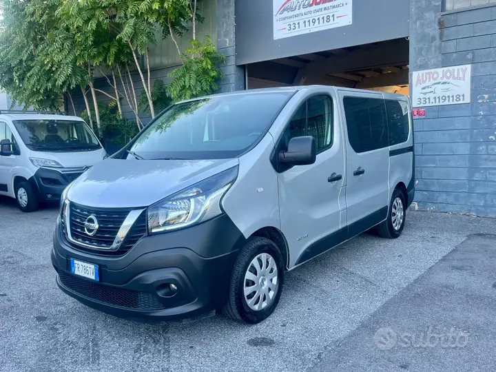 Nissan Nv300