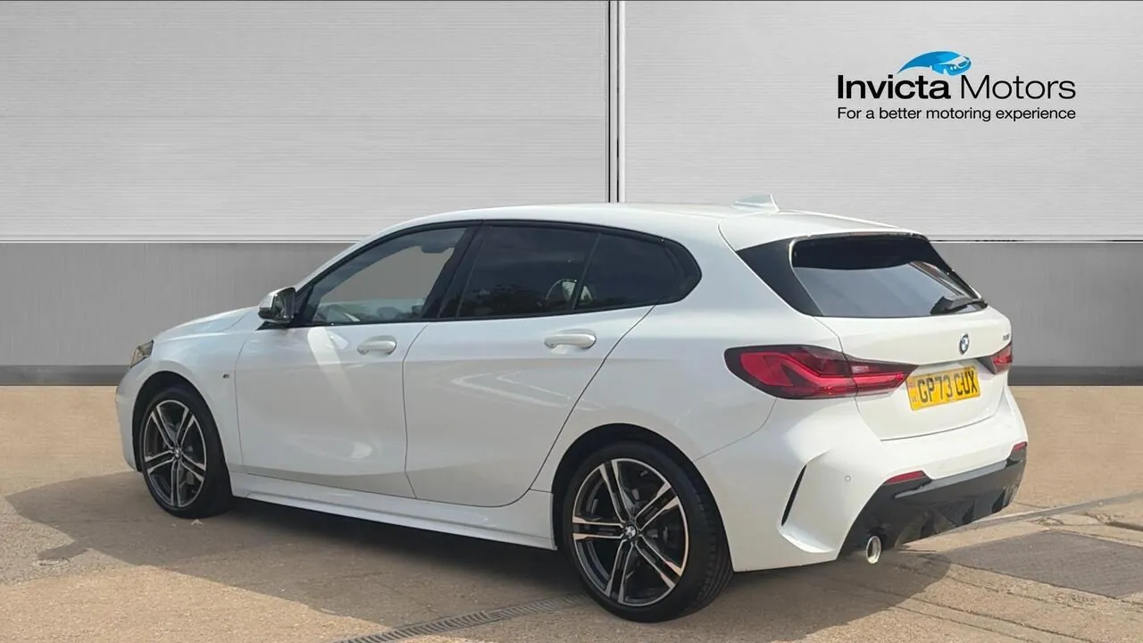 BMW 1 Series 2024 photo 5