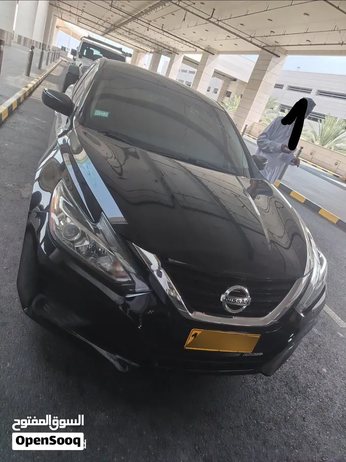 Nissan Altima 2017 photo 2