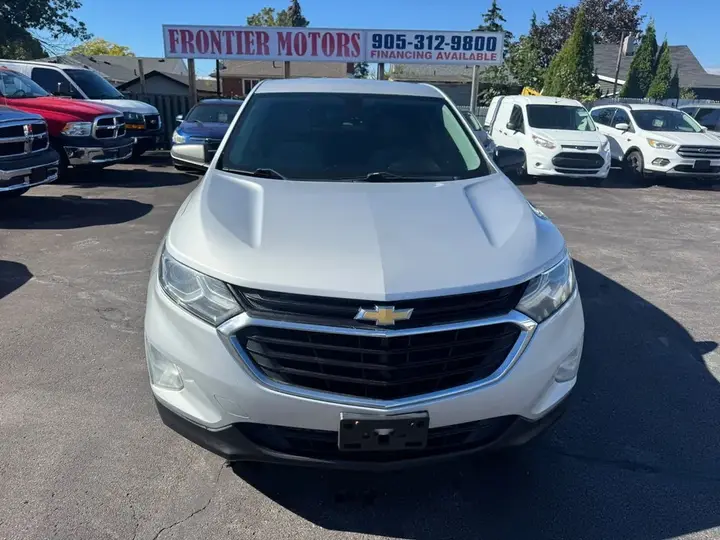 Chevrolet Equinox 2018 photo 2