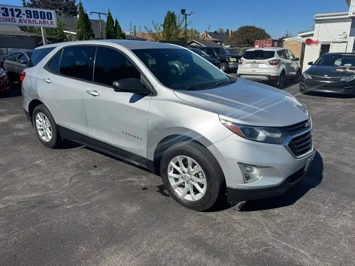 Chevrolet Equinox 2018 photo 3