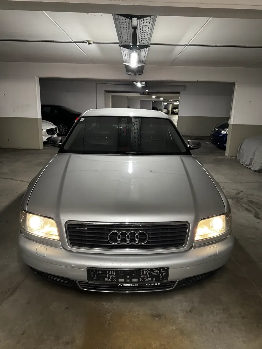 Audi A8 2002 photo 3