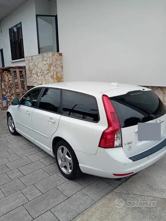 Volvo V50