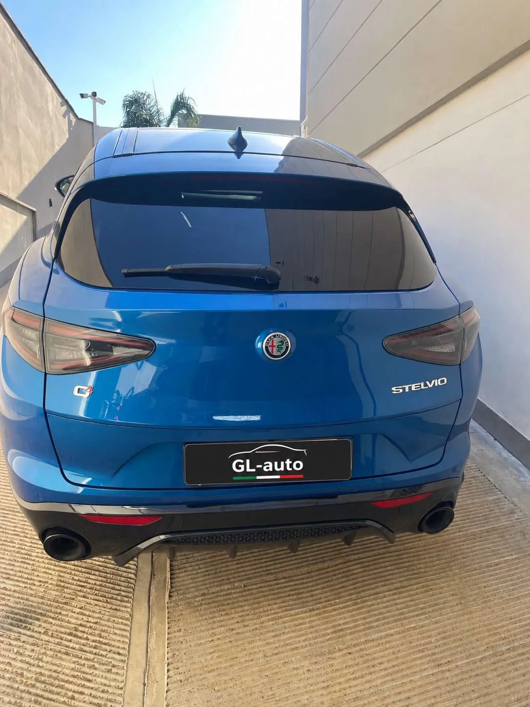 Alfa Romeo Stelvio 2023 photo 2