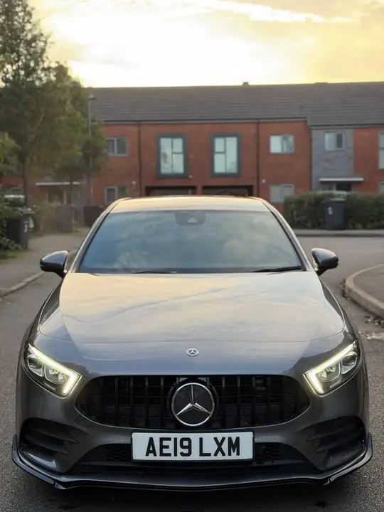 Mercedes-Benz A-Class 2019 photo 2