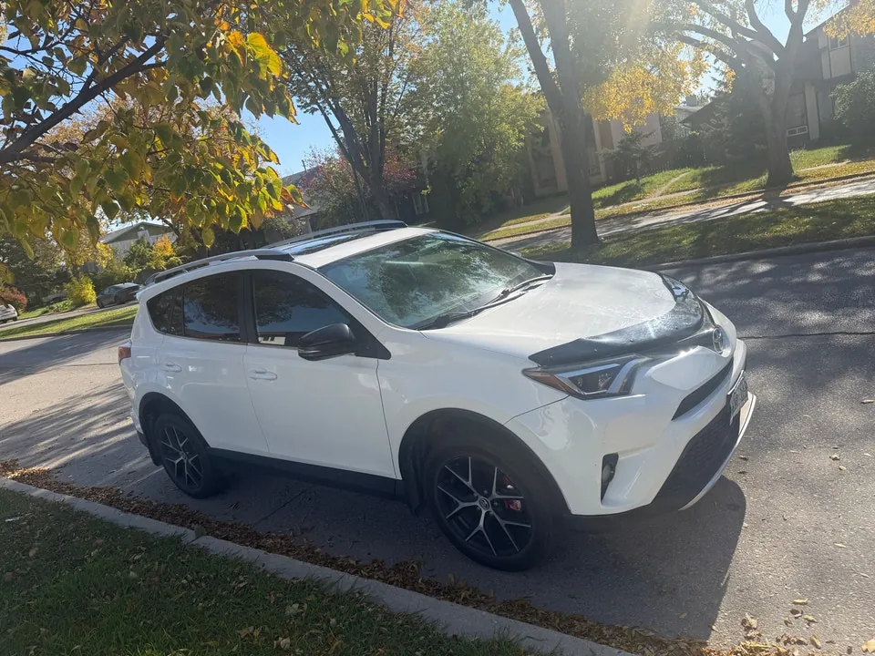 Toyota Rav4 2016 photo 3