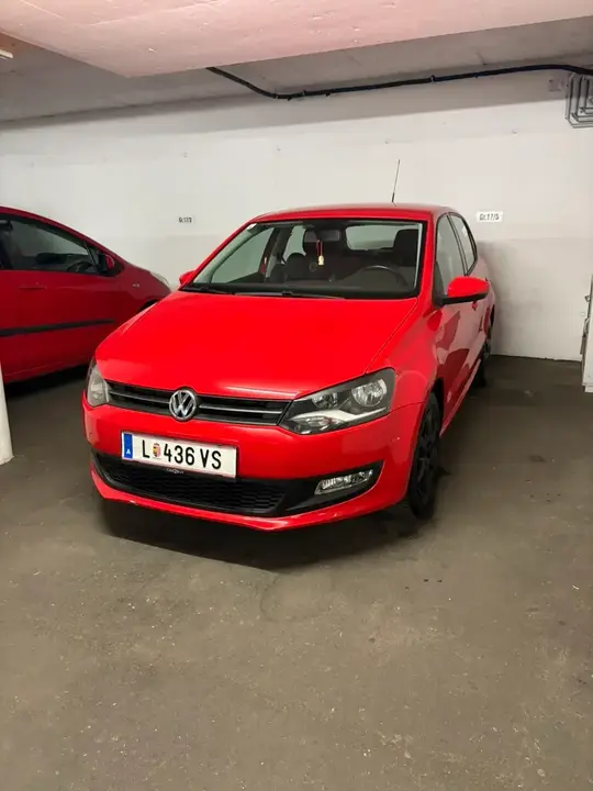 Volkswagen Polo 2011 photo 2