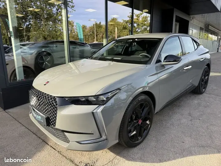 DS Automobiles Ds 4