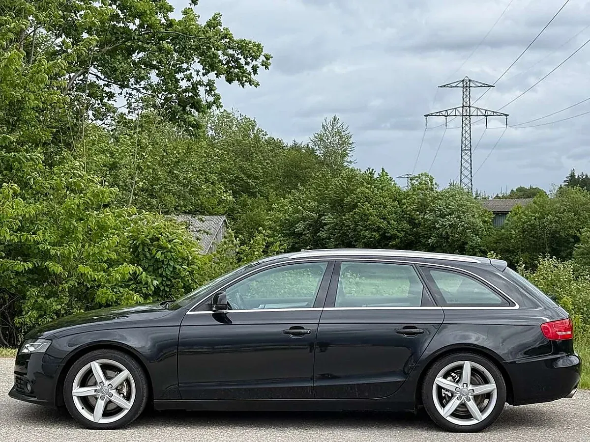 Audi A4 2008 photo 2