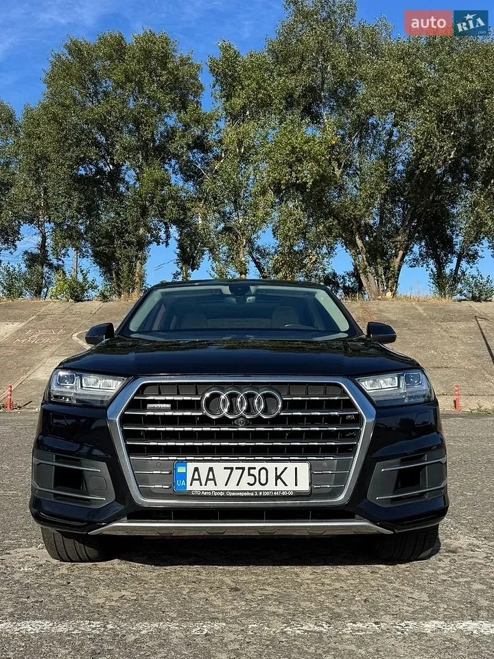 Audi Q7 2017 photo 4