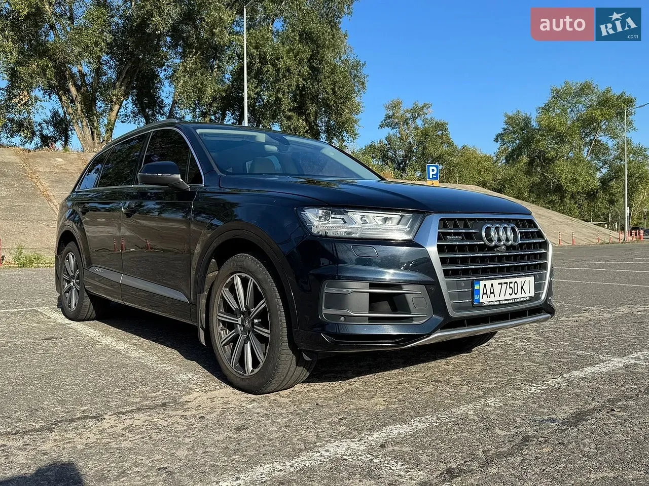 Audi Q7 2017 photo 3