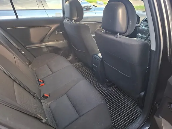 Toyota Avensis 2009 photo 2