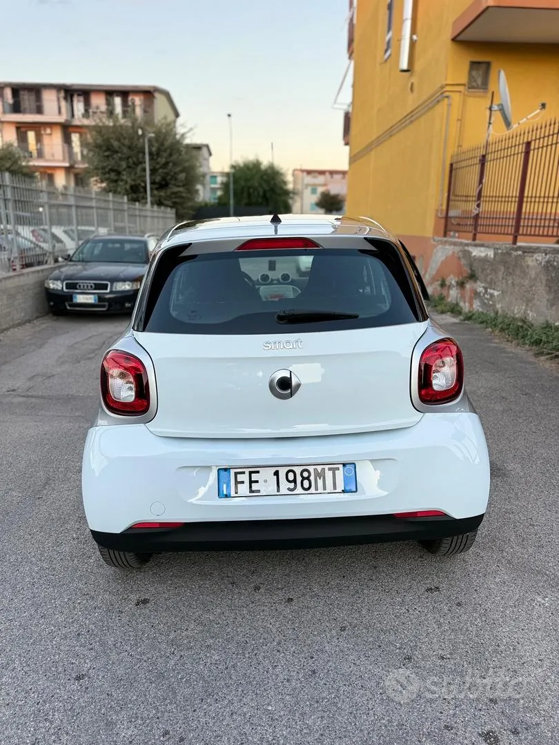 Smart Forfour 2016 photo 5