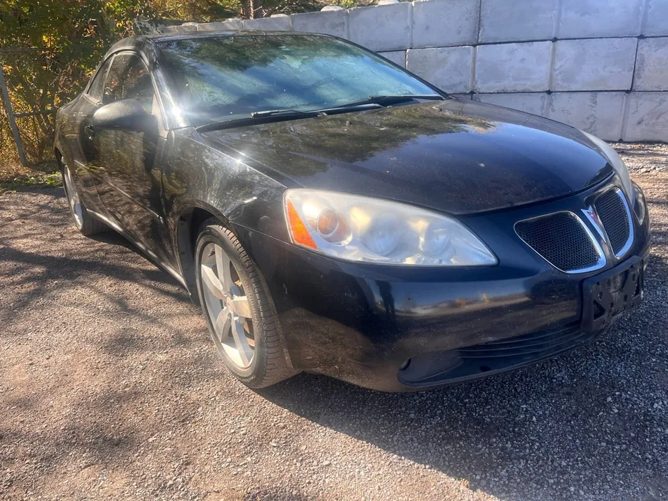 Pontiac G6 2006 photo 2