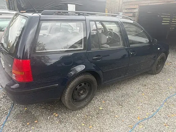 Volkswagen Golf 4 2000 photo 2