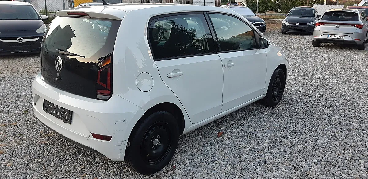 Volkswagen Up 2023 photo 3