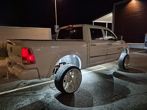 Ram 1500 2014 photo 2
