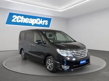 Nissan Serena 2015 photo 4