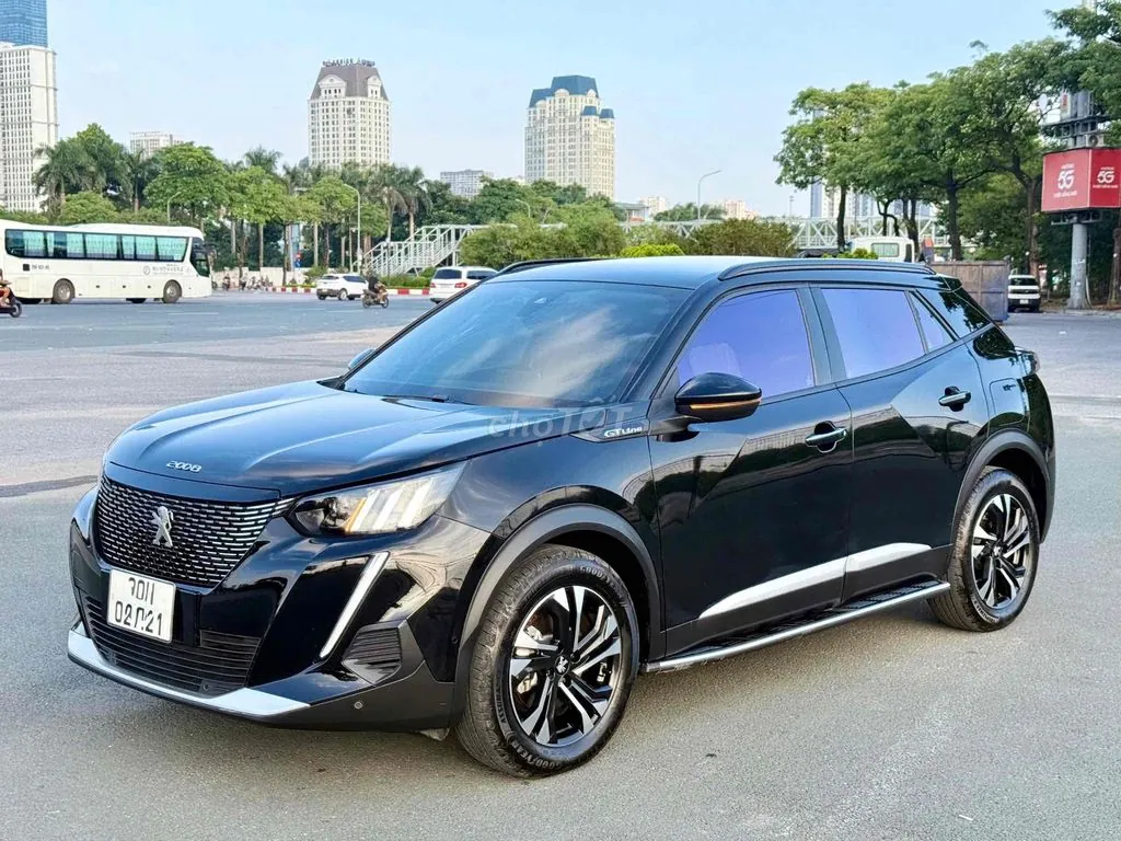 Peugeot 2008 2021 photo 2