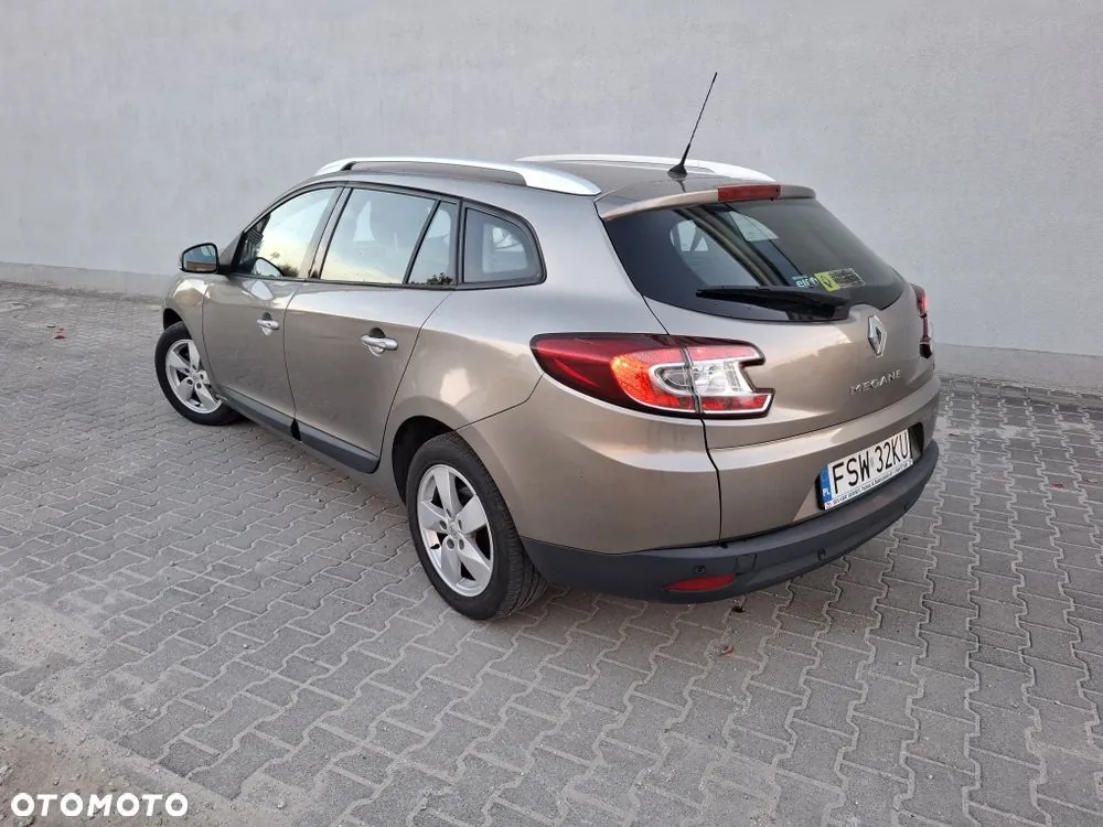 Renault Megane 2009 photo 2