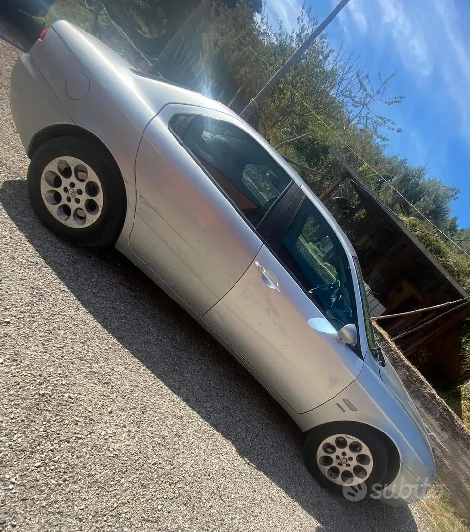 Alfa Romeo 156 2005 photo 4