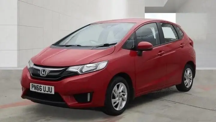 Honda Jazz 2016 photo 2