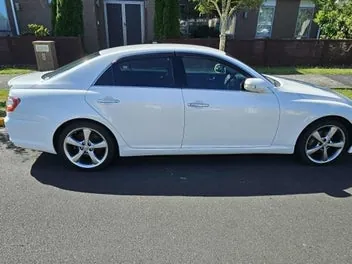 Toyota Mark X 2008 photo 4