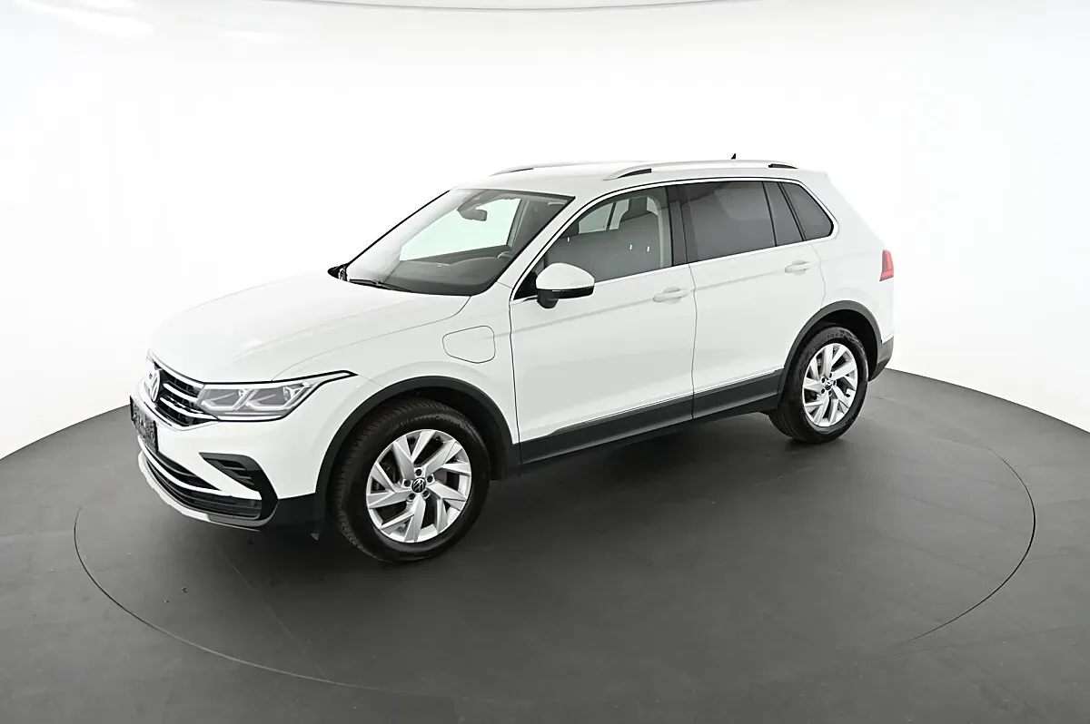 Volkswagen Tiguan 2022 photo 3