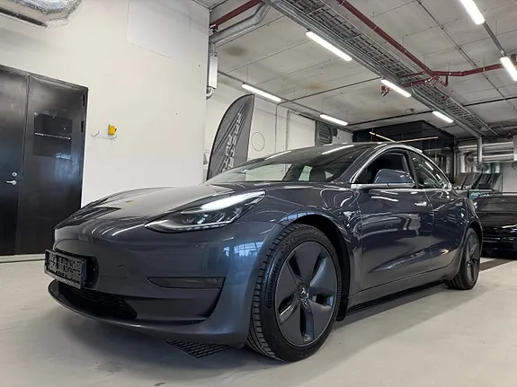 Tesla Model 3 2020 photo 3