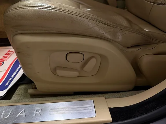 Jaguar Xf 2010 photo 4