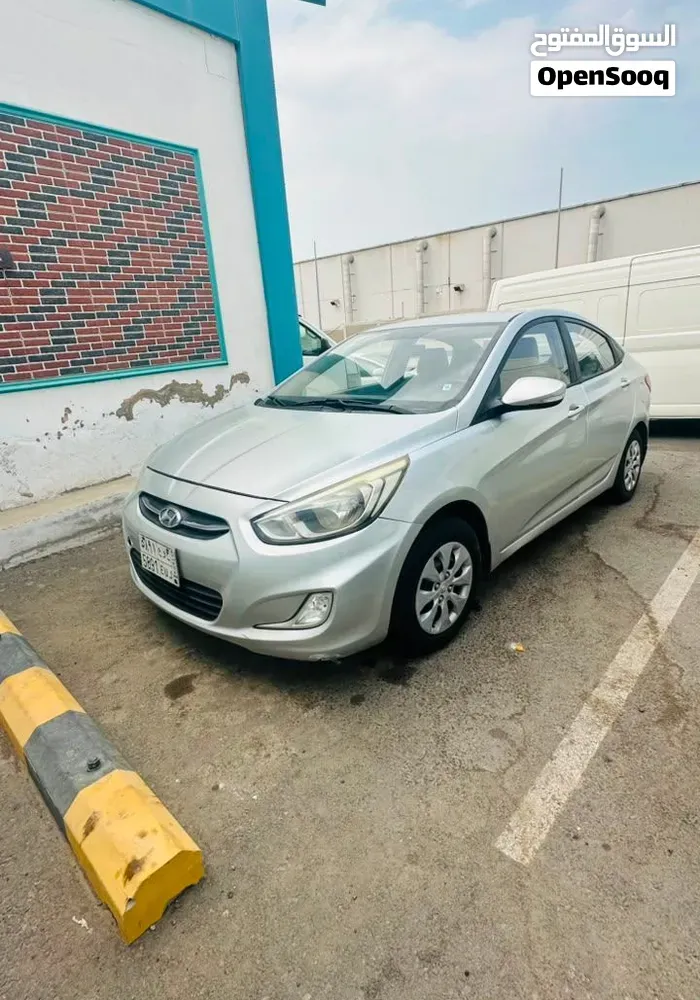 Hyundai Accent 2016 photo 4