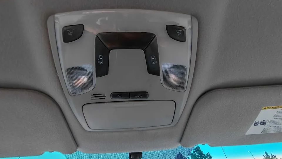 Toyota Sienna 2011 photo 5