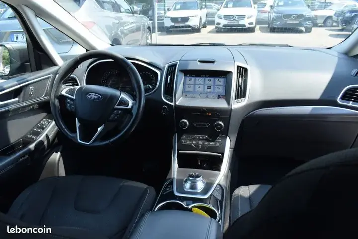 Ford S-Max 2019 photo 2