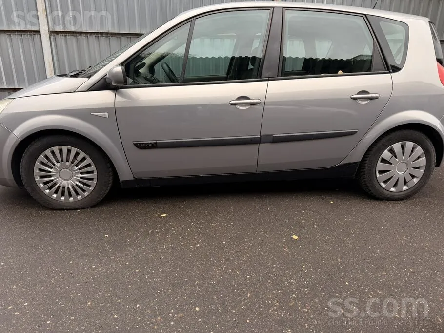 Renault Megane 2004 photo 2