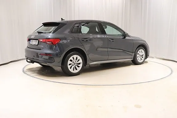 Audi A3 2023 photo 4