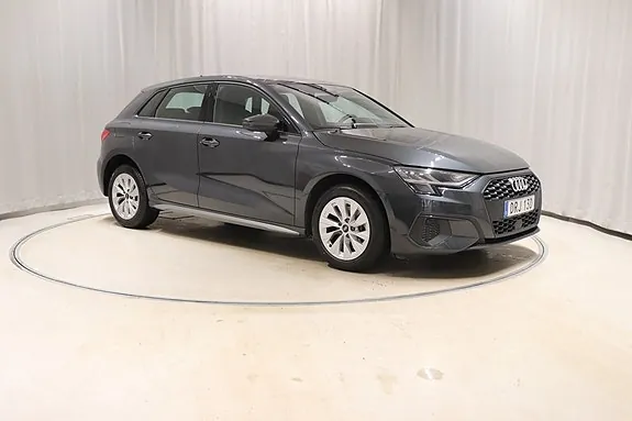 Audi A3 2023 photo 3