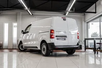 Peugeot Expert 2026 photo 3