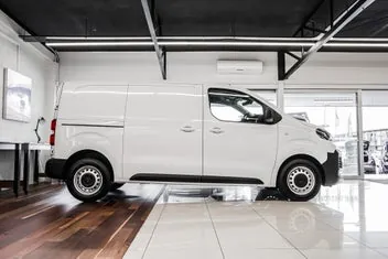 Peugeot Expert 2026 photo 4