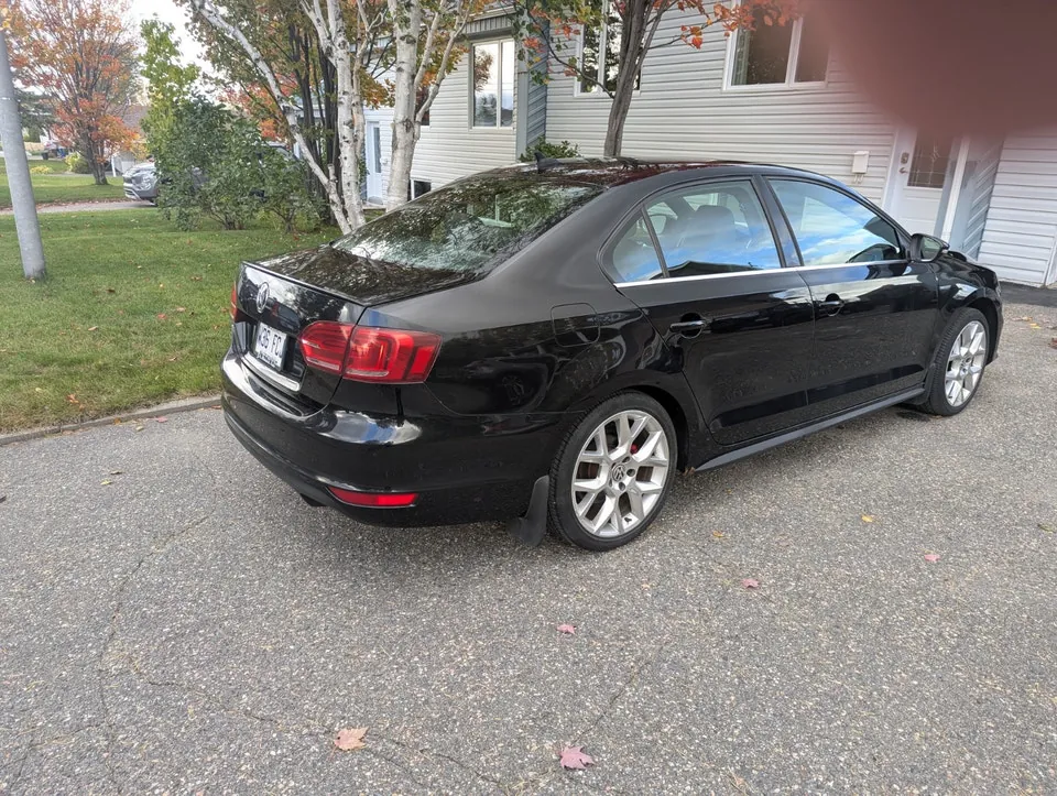Volkswagen Jetta 2014 photo 2