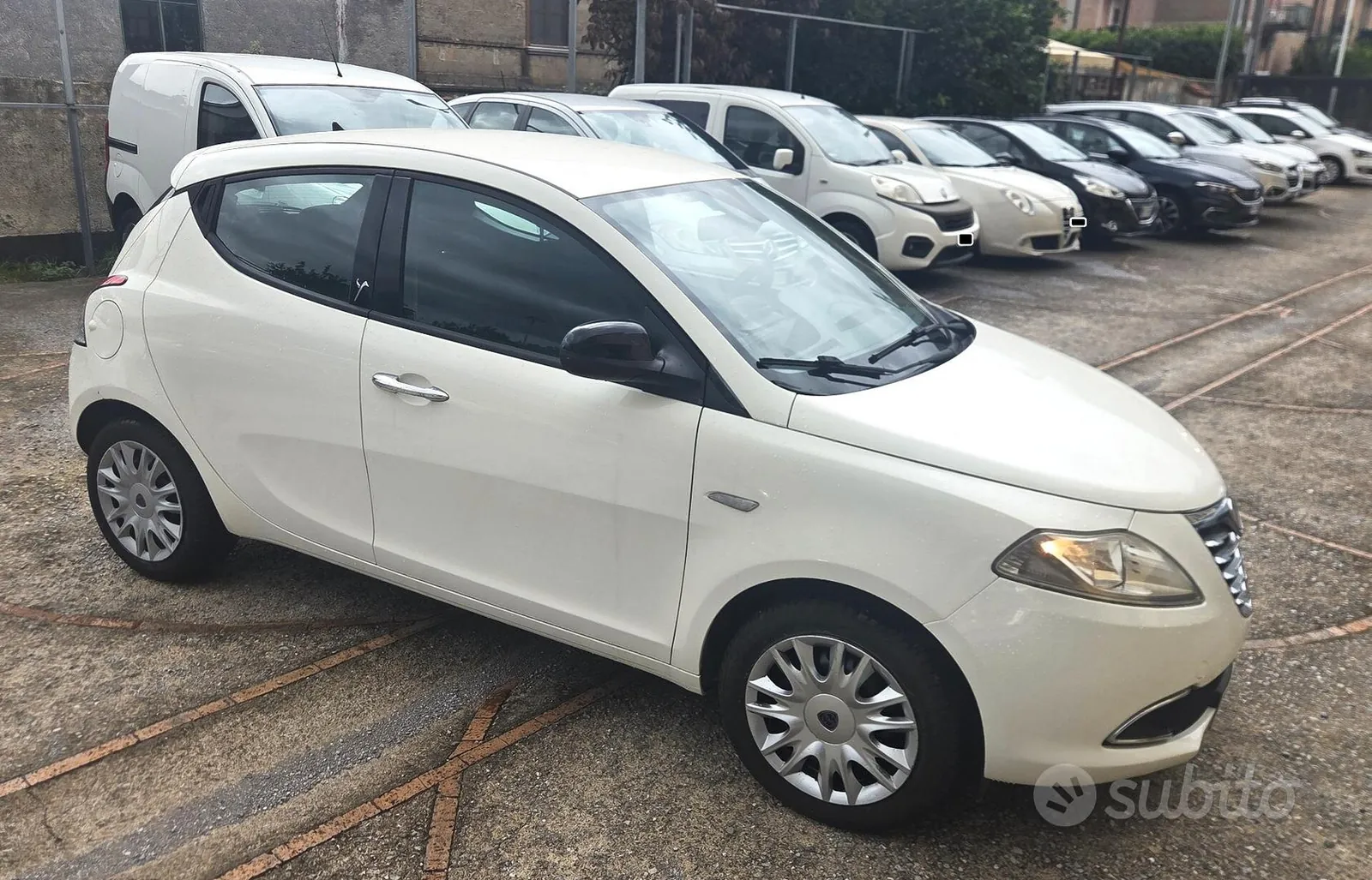 Lancia Ypsilon