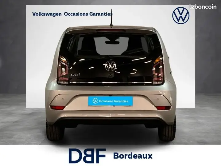 Volkswagen Up 2023 photo 4