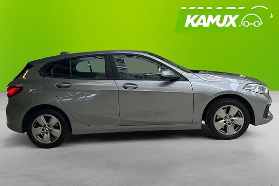 BMW 118I 2024 photo 2