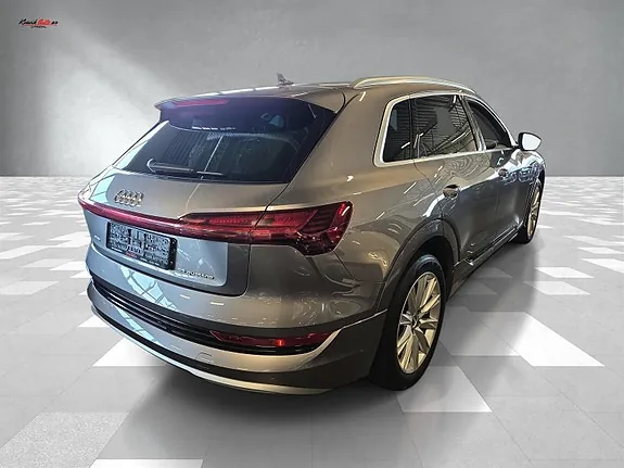 Audi E-Tron 2021 photo 3