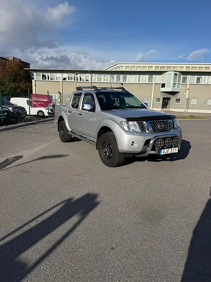 Nissan Navara 2013 photo 2