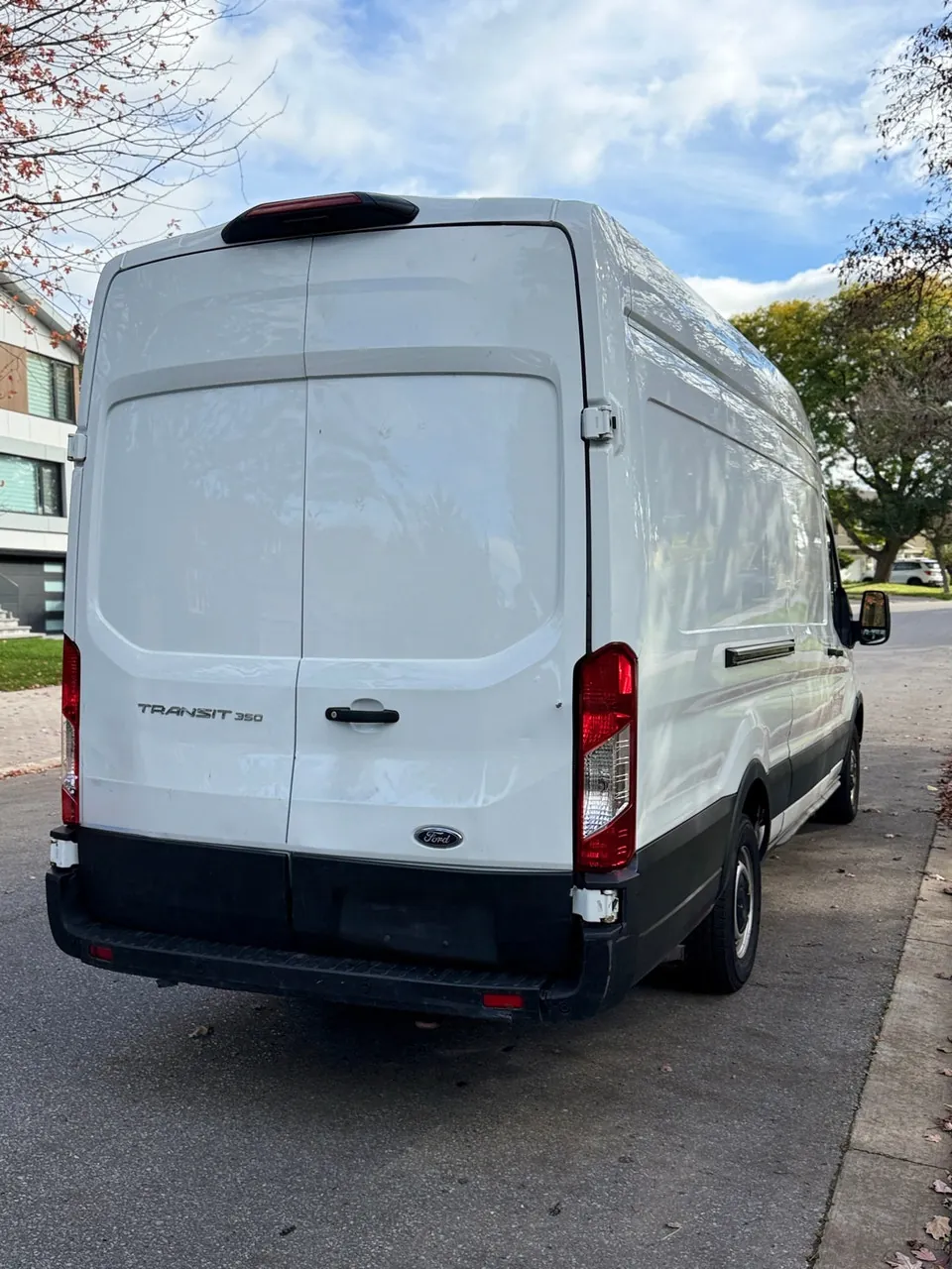 Ford Transit 2021 photo 2
