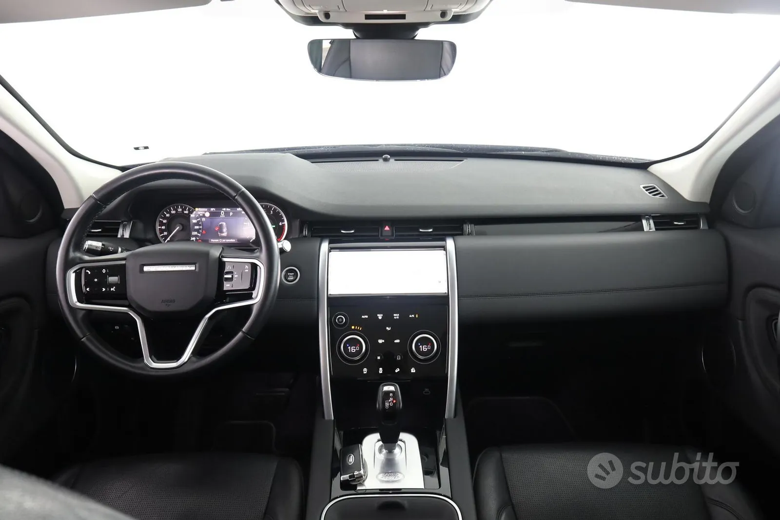 Land Rover Discovery Sport 2021 photo 4