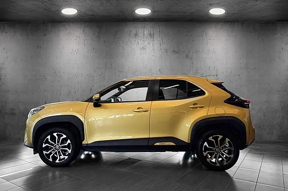 Toyota Yaris Cross 2023 photo 2
