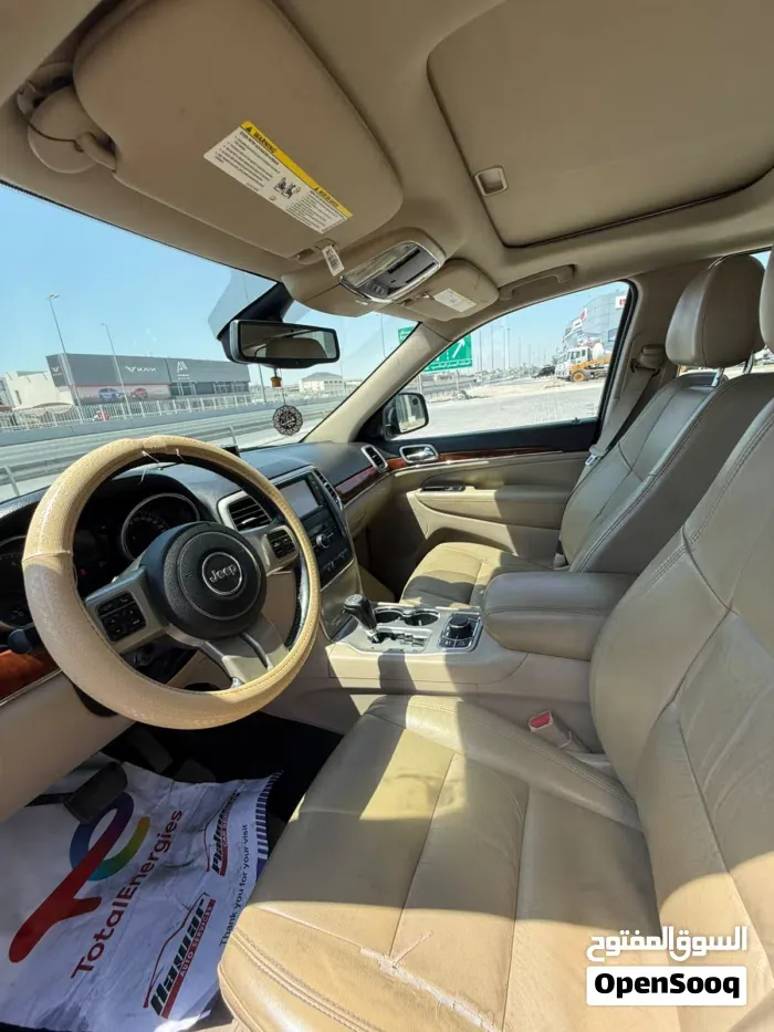 Jeep Grand Cherokee 2012 photo 3