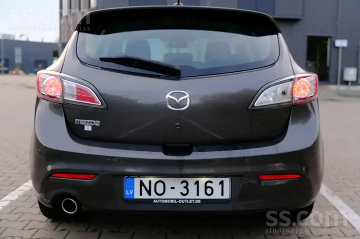 Mazda Mazda3 2010 photo 5
