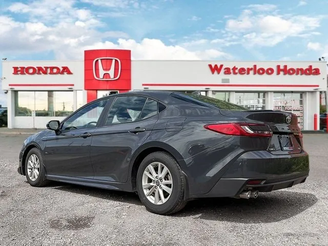 Toyota Camry 2025 photo 4